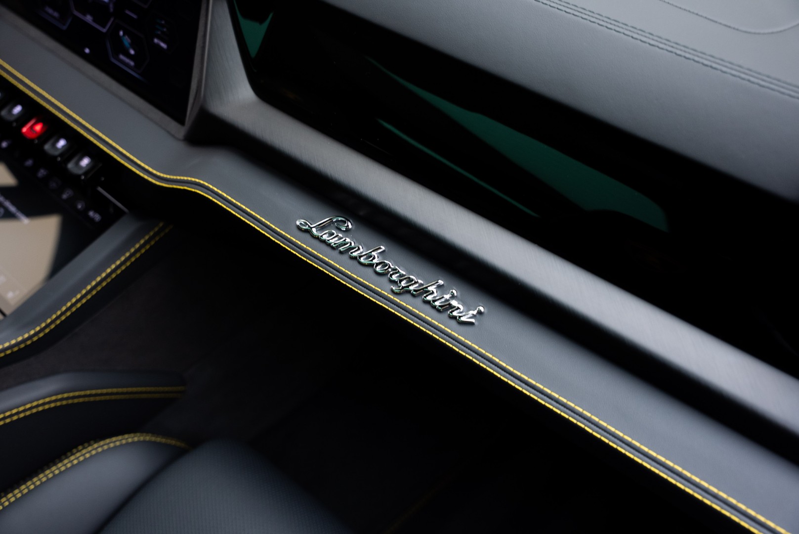 2025 LAMBORGHINI URUS SE | 3D BANG & OLUFSEN | HIGH SPEC